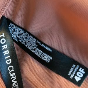 Torrid 40F tshirt bra